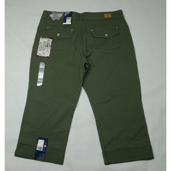 NEW Bandolino roll cuff Capri Jeans Pants plus size 14 - Picture 2 of 7